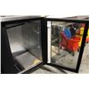 Image 3 : TRUE 3-DOOR UNDERCOUNTER BACK BAR COOLER