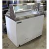 Image 1 : MASTERBILT 4' ICE CREAM FREEZER W/ SNEEZEGUARD
