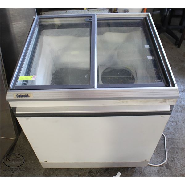CARAVELLI COMMERCIAL ICE CREAM DISPLAY FREEZER