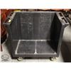 Image 1 : CAMBRO POLY SERVICE CART W/ CASTERS 38" X 23" X 36