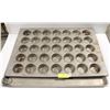 Image 1 : 35 CUP MUFFIN PAN 18"X26" W/ FULLSIZED BUN PAN