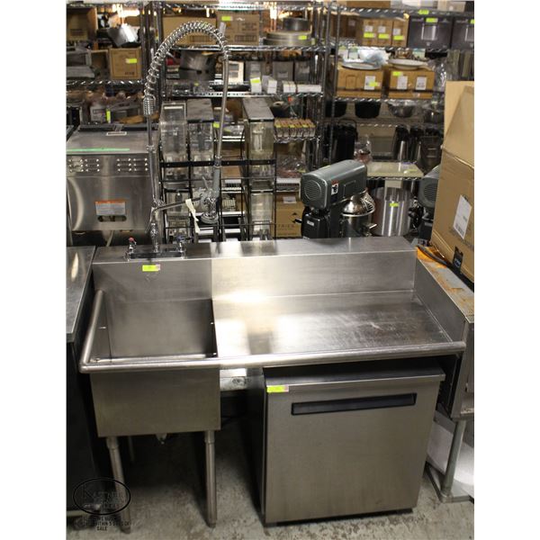 QUEST LEFT SIDE SOILED DISH TABLE W/ SINK,