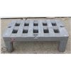 Image 1 : METRO 3' POLY DUNNAGE RACK - 36" X 22" X 12"
