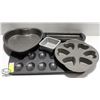 Image 1 : LOT OF VARIOUS SHAPED NON-STICK BAKING PANS