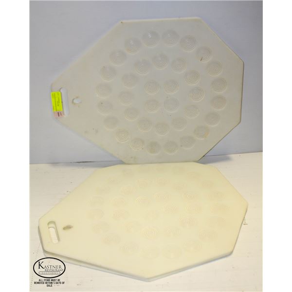 FOUR POLY DOUGH ROUNDER PRESS SHEETS