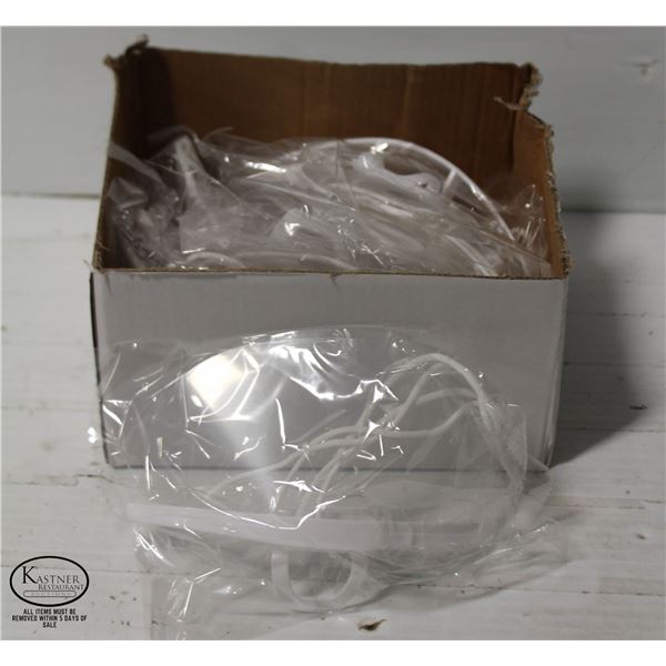 4 LARGE CASES CHIN/MOUTH VISOR