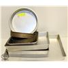 Image 1 : LOT OF 10 VARIOUS COMMERCIAL ALUMINUM BAKING PANS