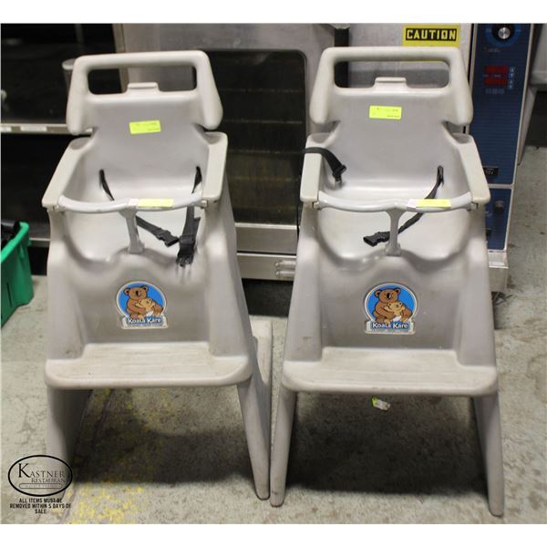 TWO KOALA CARE CLASSIC POLY HIGH-CHAIRS