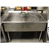 Image 1 : STAINLESS STEEL 2-WELL SINK W/ FAUCET