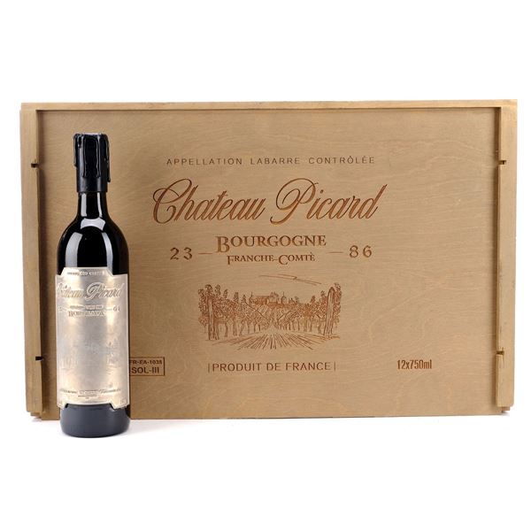 Lot #1258: STAR TREK: PICARD (2020-2023) - Chateau Picard Bourgogne Wine Crate and Bottle