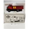 Image 1 : 1952 GMC Full Rack Stake Truck ( Esslingers Beer) Die Cast 1:34 Scale