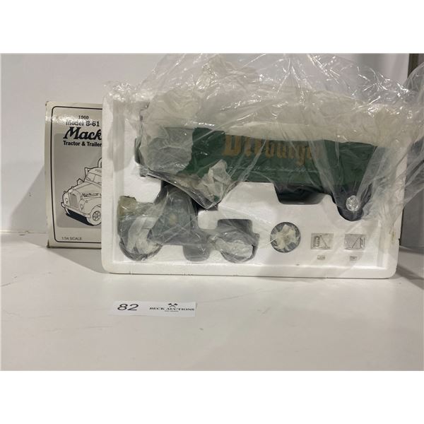 1960 Model Tracker & Trailer 1/34