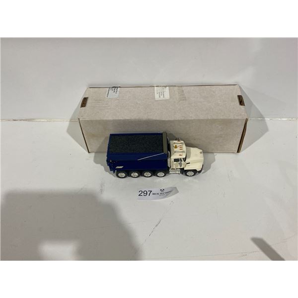 Rat195 Mack CH Asphalt Die Cast Model Truck