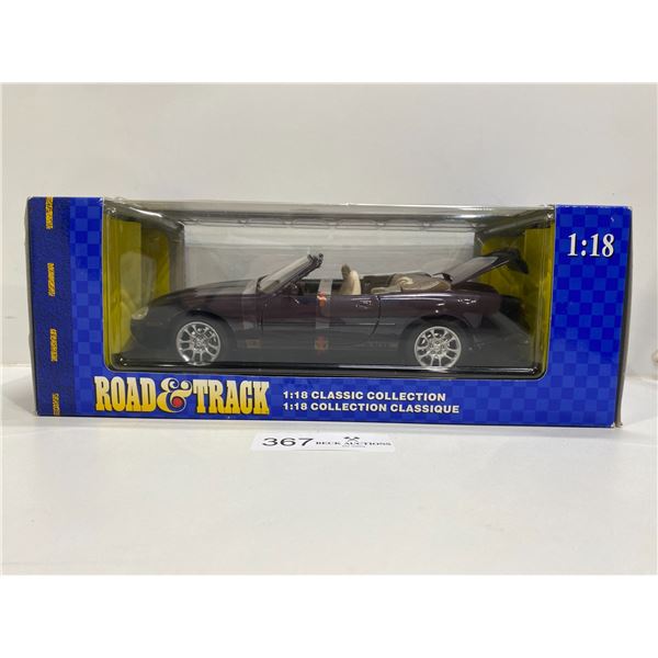 Road And Track Die-Cast Car Replica 1:18 Scale