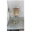 Image 2 : 2 CRYSTAL BASE TABLE LAMPS