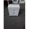 Image 2 : WHITE ROLLING MICROWAVE CABINET