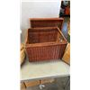 Image 8 : LOT OF WICKER BOXES AND BASKETS