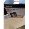 Image 2 : JUILIST JUICE EXTRACTOR WITH 2 GARMENT STEAMERS ALL TESTED AND WORKING