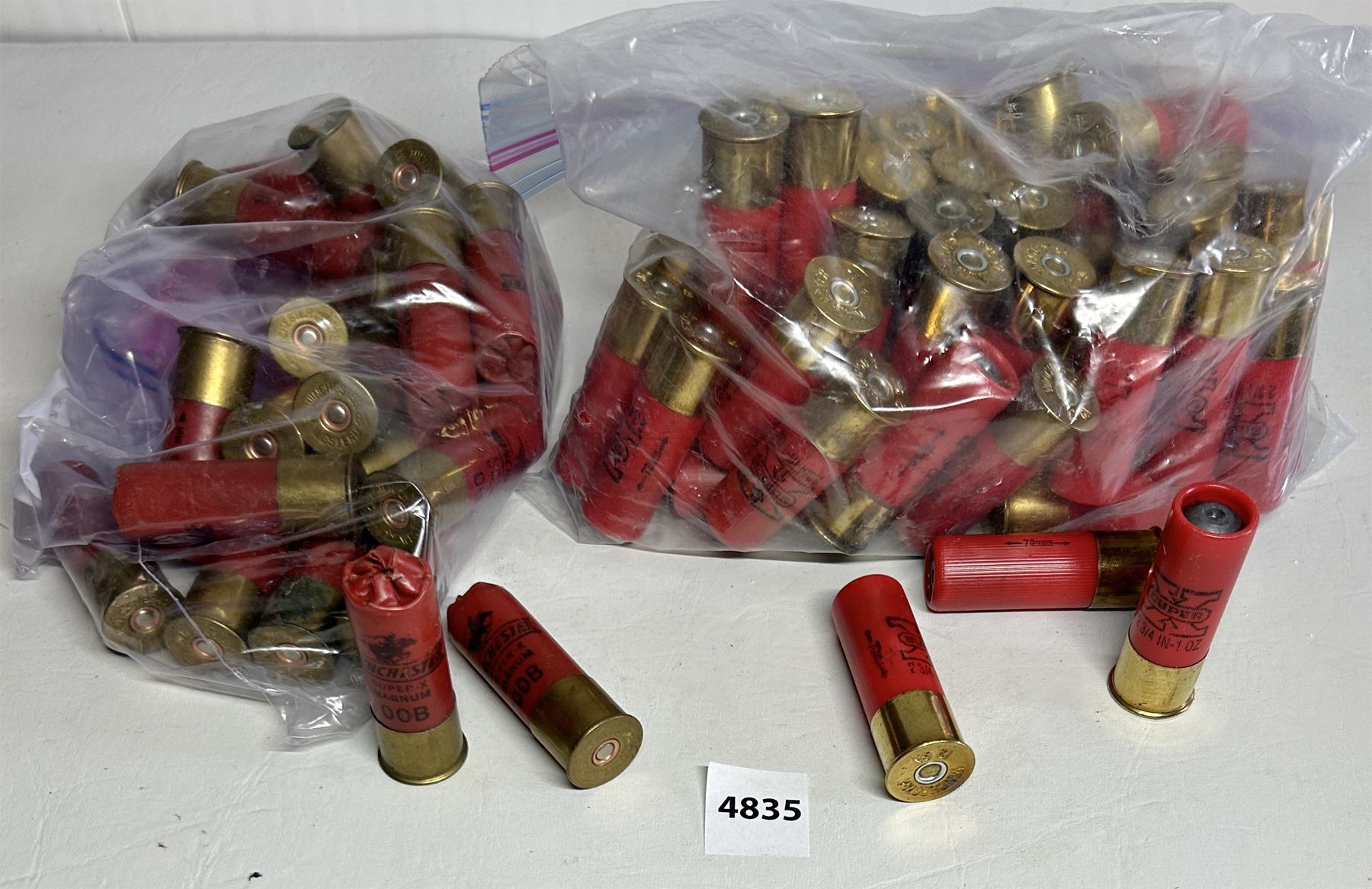 00b Shell AMMO: APPROX 40 X MIXED 12 GA 00B & SLUG - RELOADS - Kidd Family Auctions