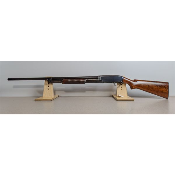 WINCHESTR MODEL 12 IN 12 GA