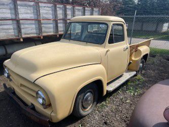 F100 Chevy Stepside FORD F100 STEPSIDE PICKUP