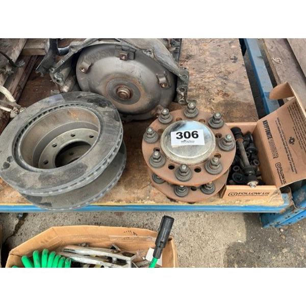 NO RESERVE Dually front wheel adapters, rotors, stabilizer links