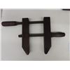 Image 3 : 3 Antique Vintage Wooden Clamps by Bliss Manufacturing Co. The 2 smaller