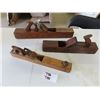 Image 1 : 3 Antique Wood Planes. Each of them is a solid wooden block type: Antique 