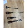 Image 5 : 4 Vintage Antique Screwdrivers/Multitools; (1) is a Rare Vintage AH Ried Spiral 