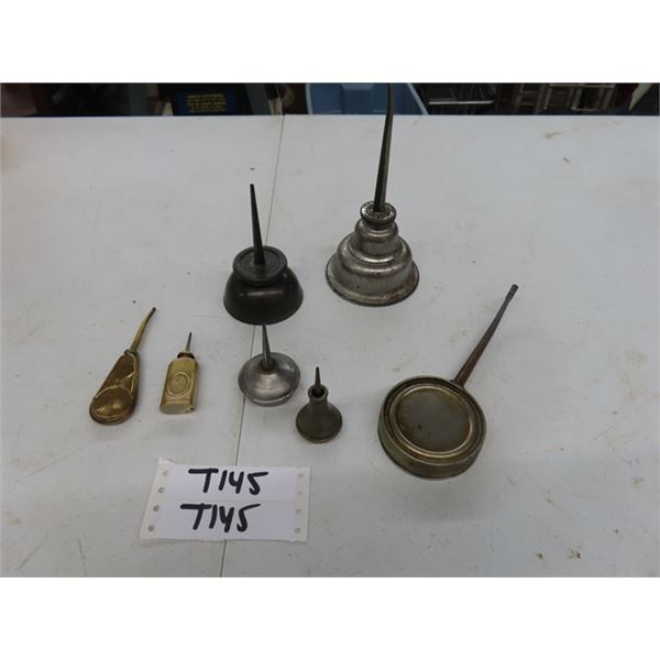A lot of 7 Vintage Antique Oil Can Thumb Pump Oilers:  Larger silver one is 