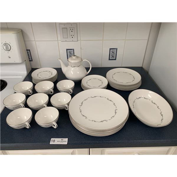 Royal Doulton Coronet Fine Bone China Set