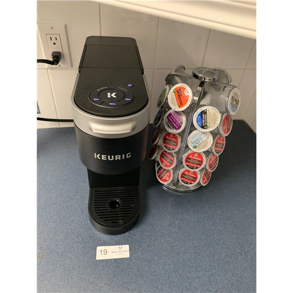 Keurig Coffee Maker (Model K900) w/ Assortment of K-Cups