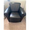 Image 1 : Leather-Style Armchair (32"H x 35"W x 35"D)