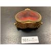 Image 3 : Intricate Heart-Shaped Felt-Lined Jewelry Case
