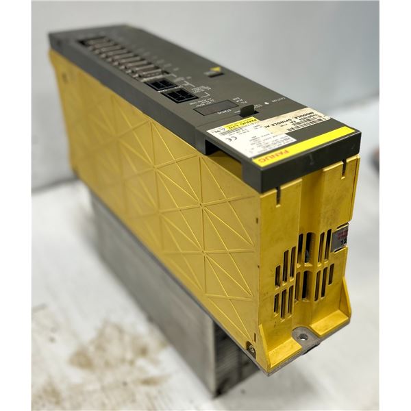 Fanuc #A06B-6102-H211#H520 Spindle Amplifier Module *Cracked Case