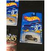 Image 3 : Lot Of 5 Collectible Hotwheels Cars