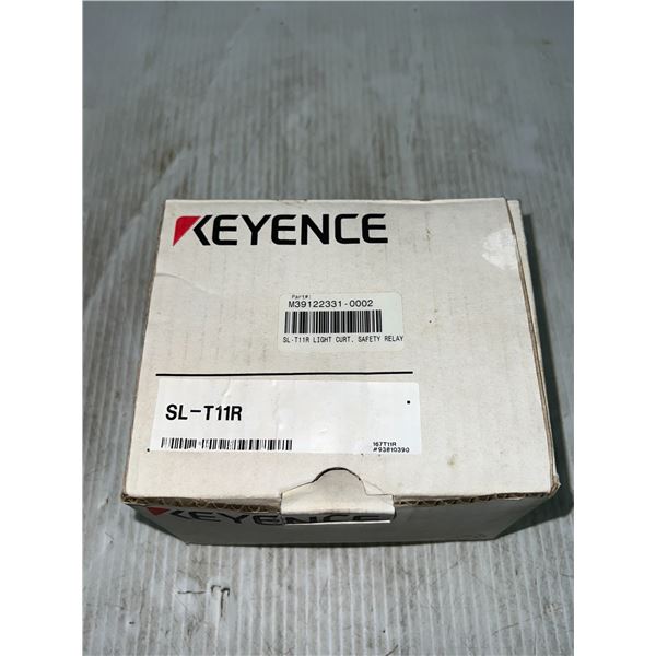 New? Keyence #SL-T11R Light Curtain Controller