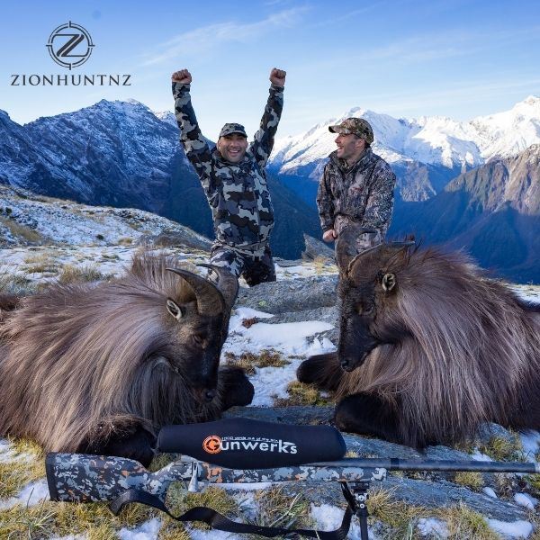 Four Day New Zealand Tahr Hunt for 1 Hunter and 1 Observer