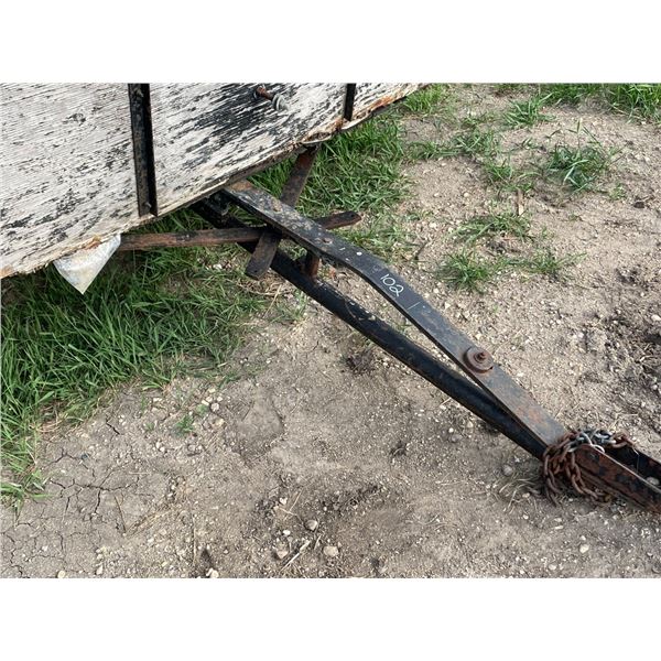 2 wheel yard trailer