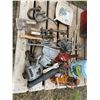 Image 3 : Jacks, propane heater, tools, trowels