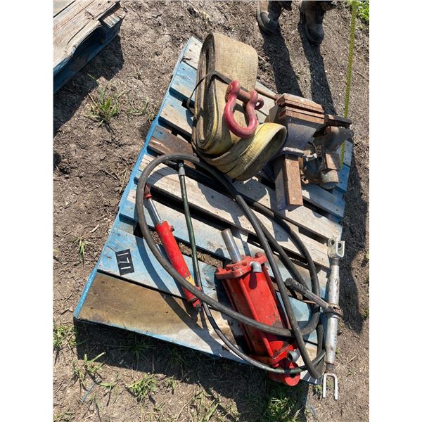 Vices/Hyd cylinders/tow straps