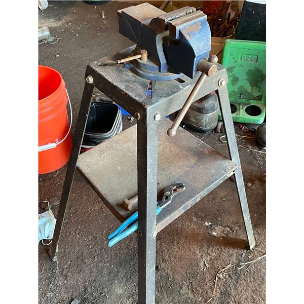 3 inch vice on steel stand