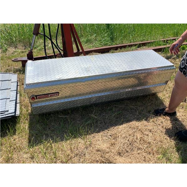 Aluminum tool box