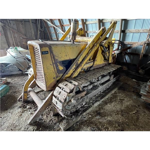 440 JD crawler (not running)