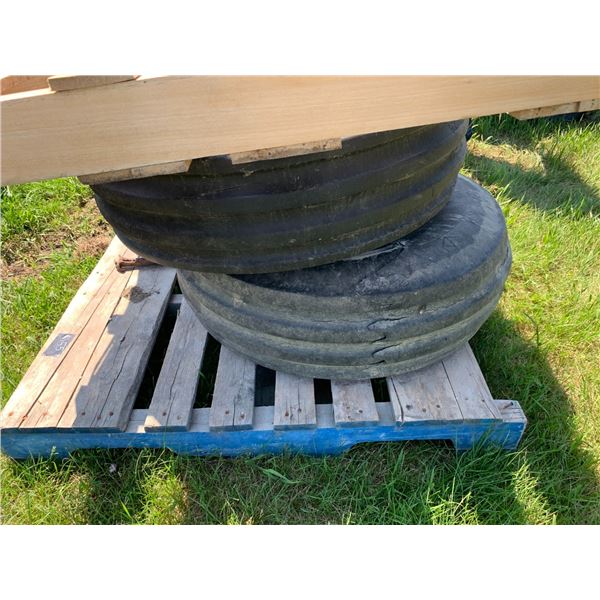 Front tractor tire