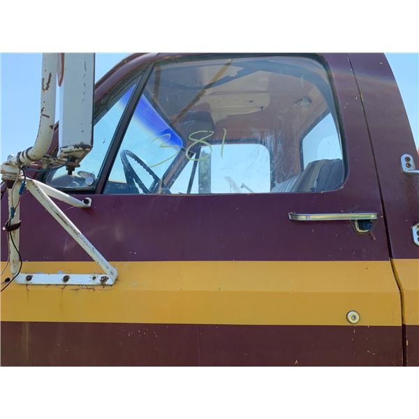 GMC 6500 Tandem axle Gravel truck