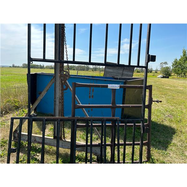 Livestock racks for 1 ton truck