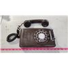 Image 2 : Wall hanging brown rotary phone - sasktel ITT
