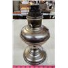 Image 2 : Vintage "Royal" kerosene metal lamp