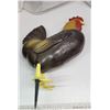 Image 2 : Plastic Rooster and Wood Painted Bird